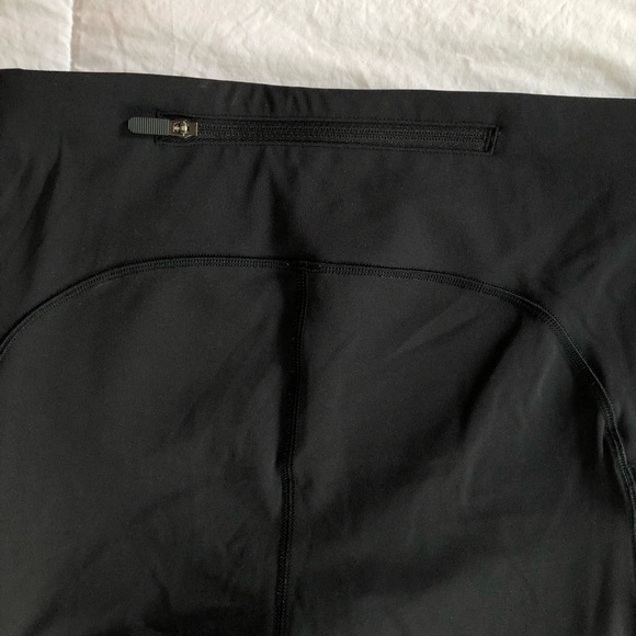 Lululemon leggings size 4 - Picture 4 of 6